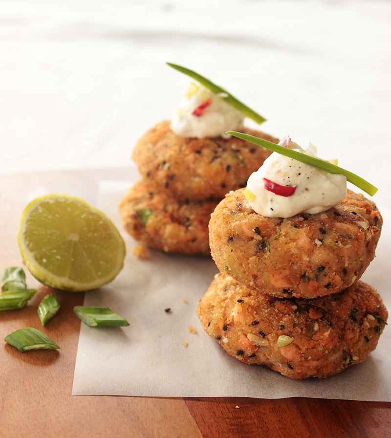 Homemade Salmon Fishcakes with Spicy Lime Yogurt Dip - The Petite Cook