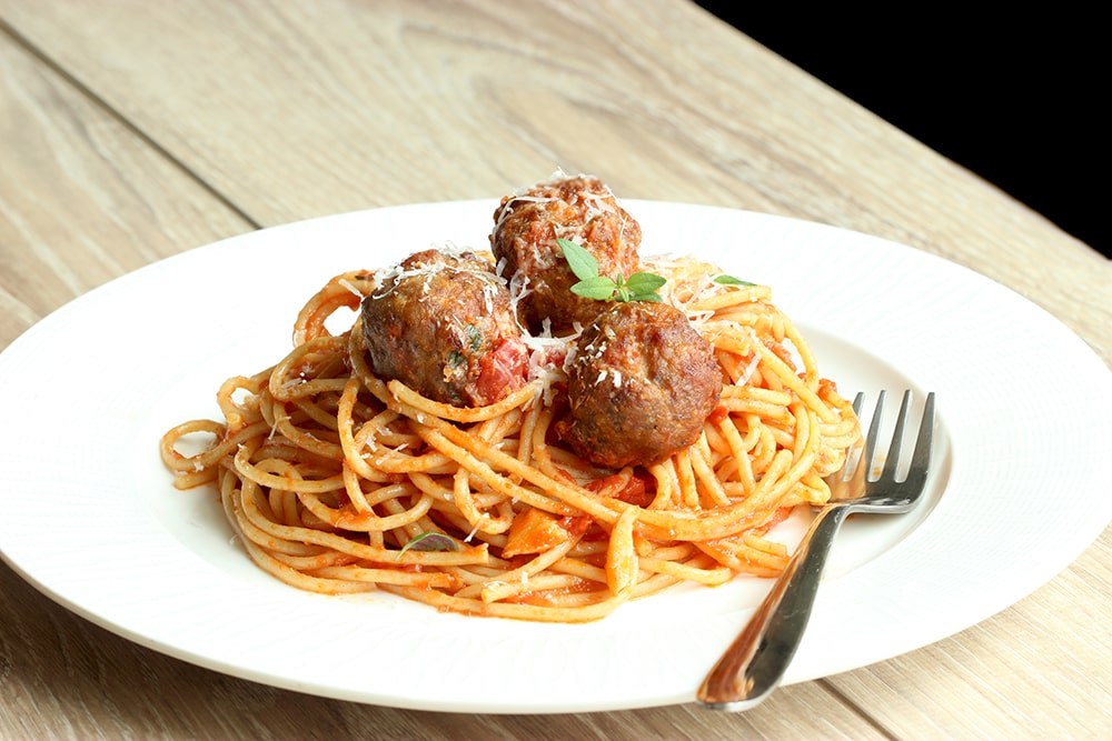 italian-spaghetti-with-meatballs-the-petite-cook