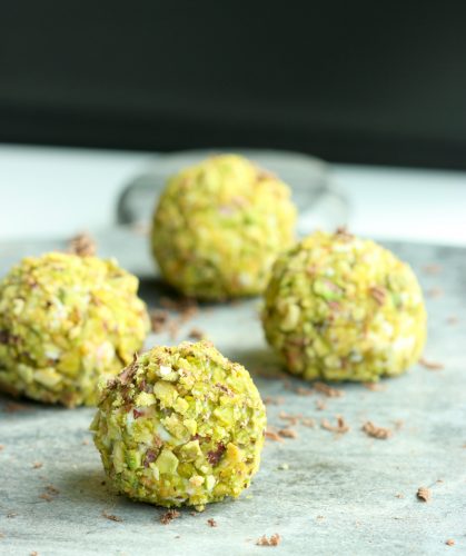 Easy Italian Cannoli Truffles - The Petite Cook™