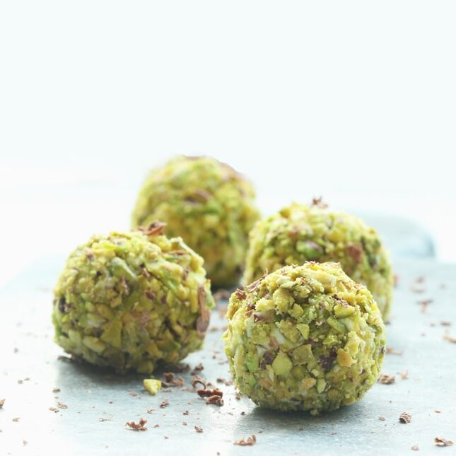 Easy Italian Cannoli Truffles - The Petite Cook™