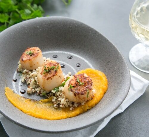 scallops with pumpkin puree