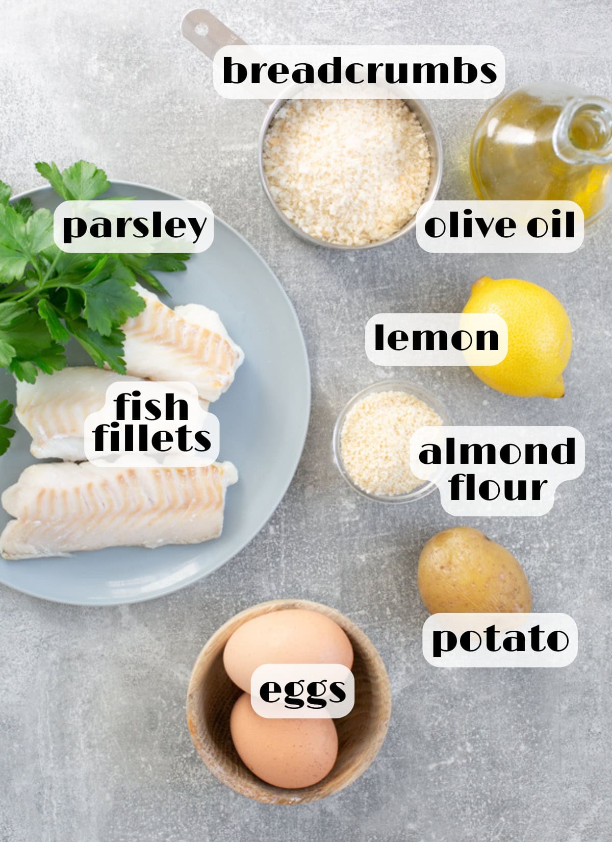 recipe ingredients: white fillets, parsley, breadcrumbs, olive oil, lemon, almond flour, potato, egg whites.