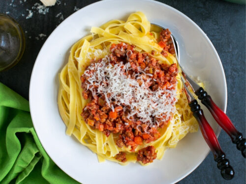 Traditional Ragu Sauce - Bolognese - The Petite Cook™