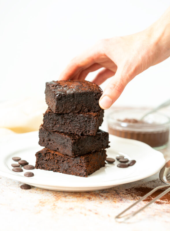 3-Ingredient Nutella Brownies - The Petite Cook™