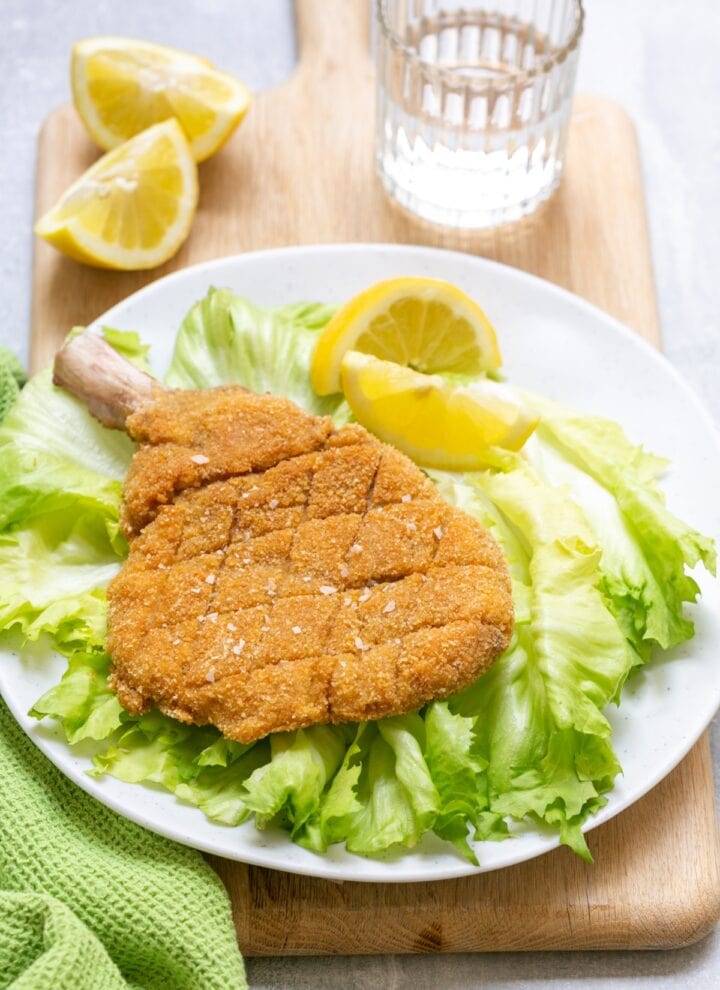 Veal Milanese (Cotoletta alla Milanese) - The Petite Cook™