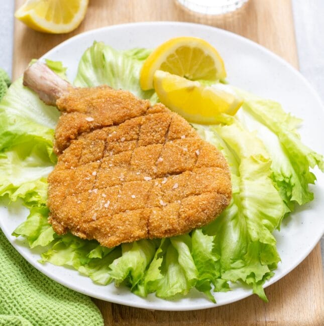 Veal Milanese (Cotoletta alla Milanese) - The Petite Cook™