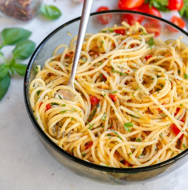 Spaghetti alla Carrettiera - The Petite Cook™